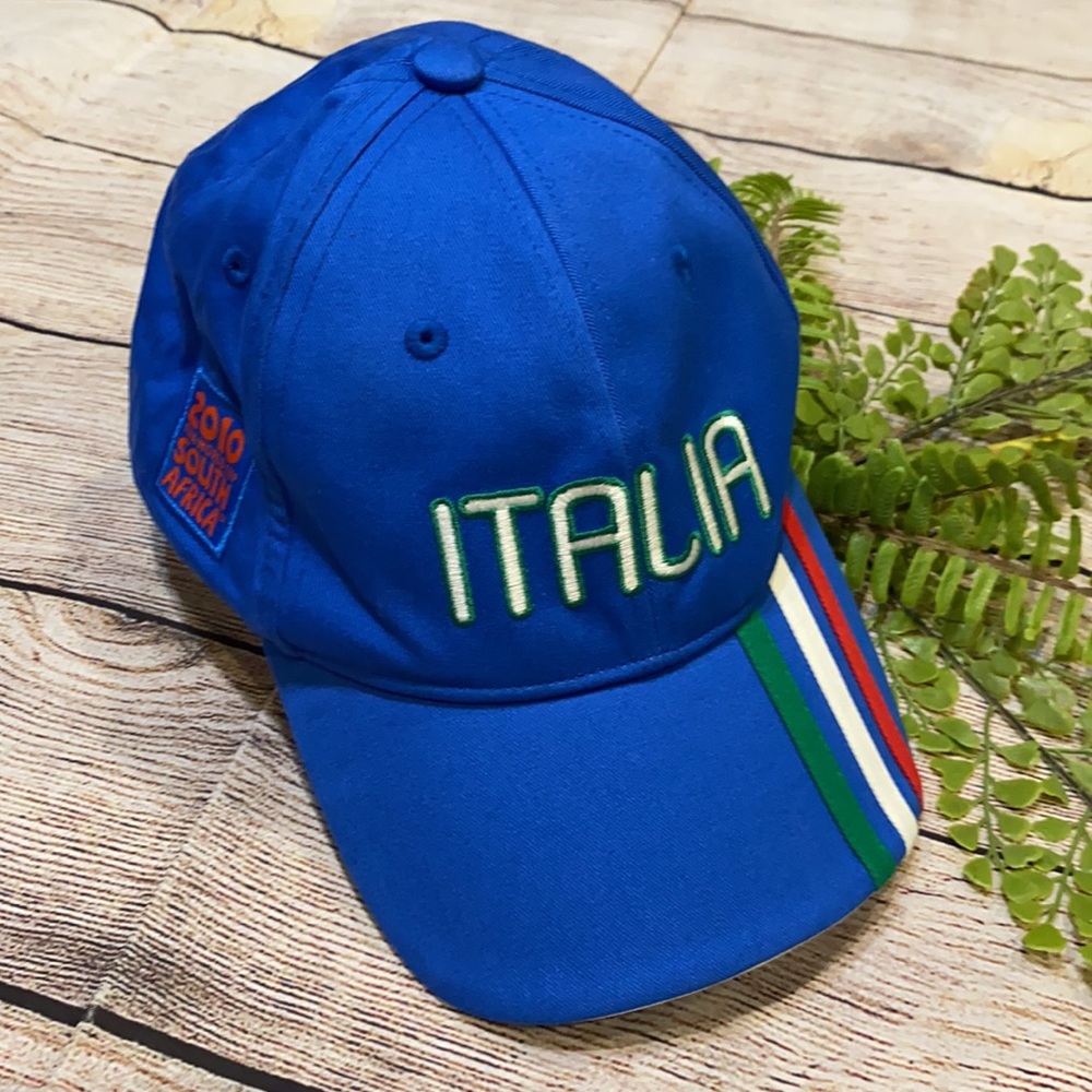 Adidas 2010 FIFA World Cup South Africa Italia collectors embroidered hat - Picture 1 of 10